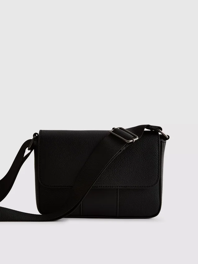 Crossbody-taske med klap