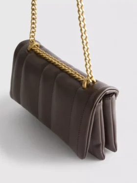 Crossbody-taske med klap