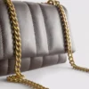 Crossbody-taske med klap
