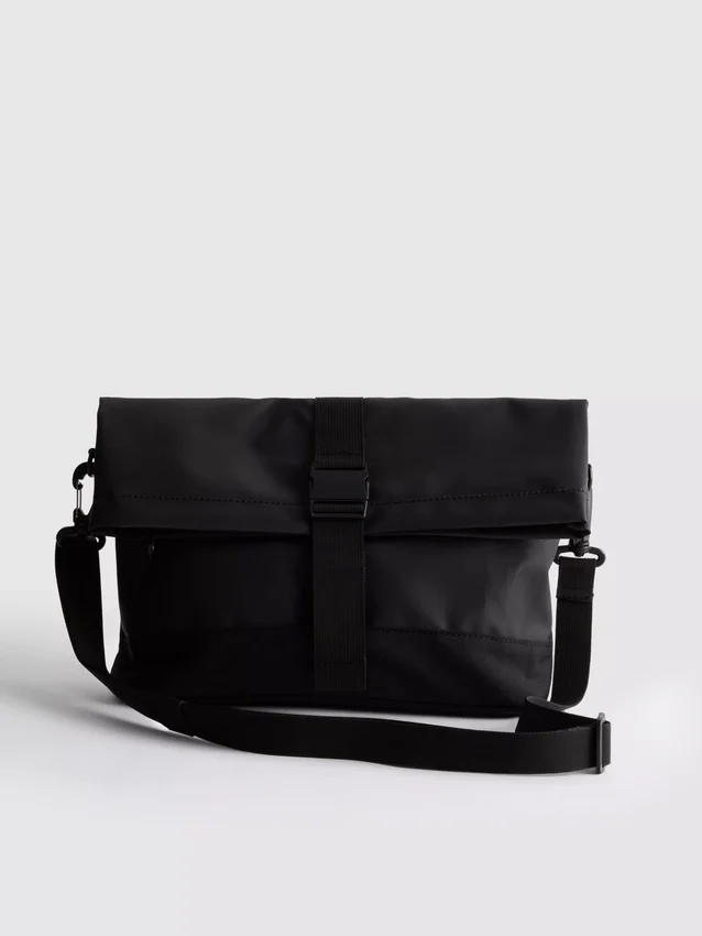 Crossbody-taske med spænde