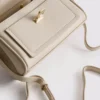 Crossbody-taske med tørklædedetaljer