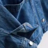 Denimjakke med påsyet lomme i bomuld