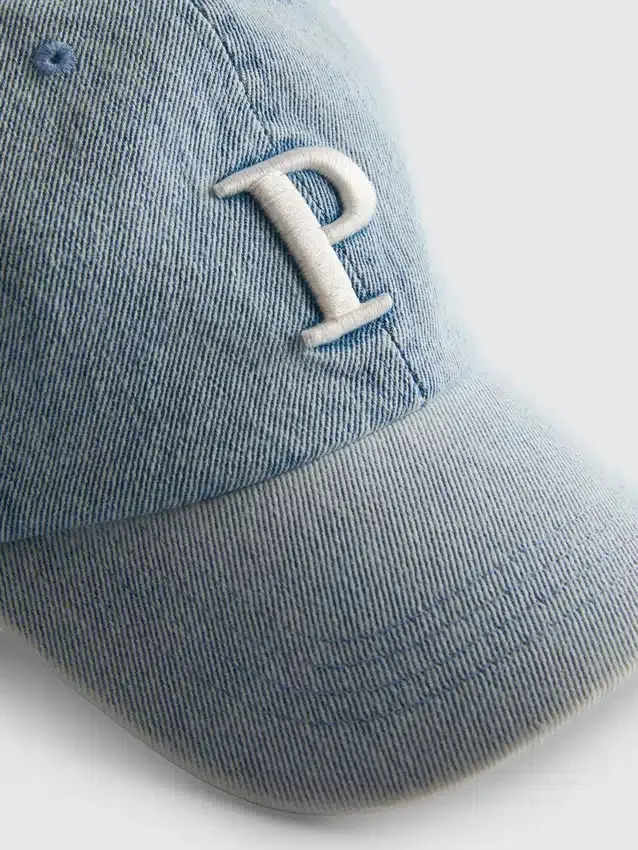 Denimkasket med initialer