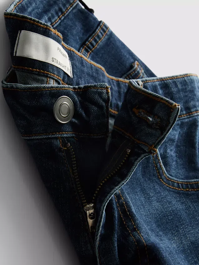 Denimshorts med lige pasform