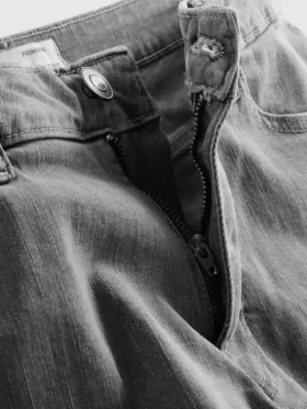 Denimshorts med lige pasform