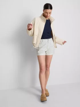 Denimshorts med mellemhøj talje og opsmøg