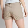 Denimshorts med mellemhøj talje og opsmøg