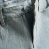 Denimshorts med mellemhøj talje og opsmøg