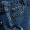 Denimshorts med mellemhøj talje og opsmøg