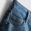 Denimshorts med mellemhøj talje og opsmøg