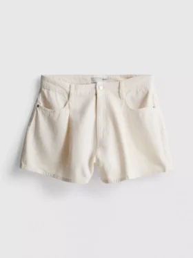 Denimshorts med plissering og udvidet ben i høj bomuldsandel