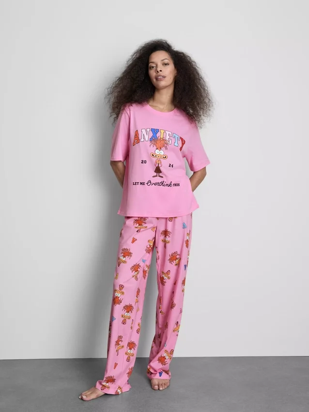 Disneys Inside Out-pyjamasser med angstmotiv