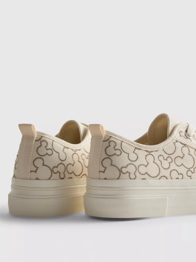 Disneys Mickey Mouse-sneakers i canvas med platform