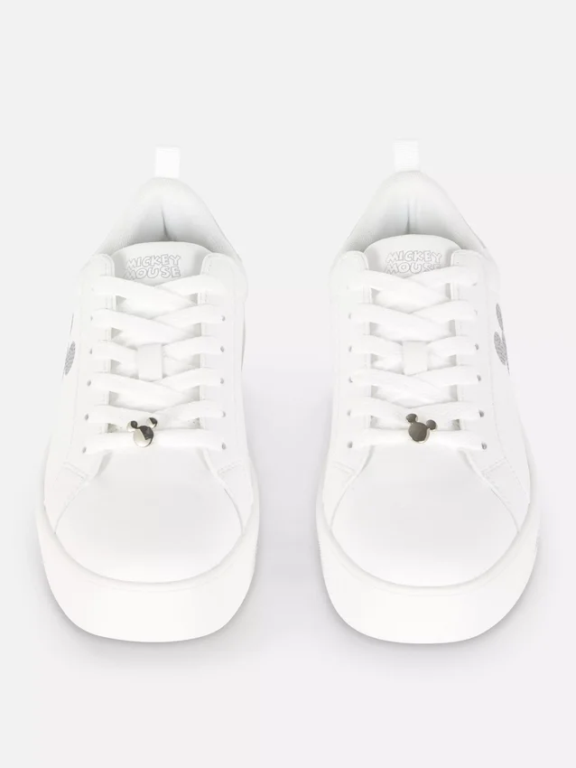 Disneys Mickey Mouse-sneakers med glimmer