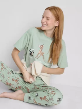 Disneys pyjamasser med Bambi-motiv