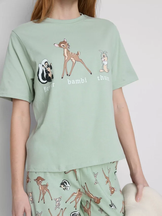 Disneys pyjamasser med Bambi-motiv