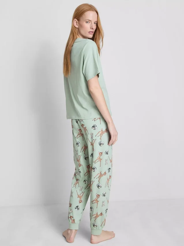 Disneys pyjamasser med Bambi-motiv
