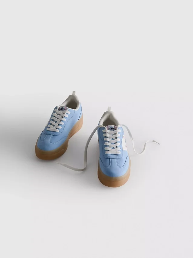 Disneys Stitch-sneakers med tyk gummisål