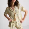 Disneys Winnie the Pooh-pyjamasser med korte bukser i boyfriend-stil