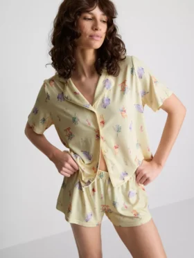 Disneys Winnie the Pooh-pyjamasser med korte bukser i boyfriend-stil