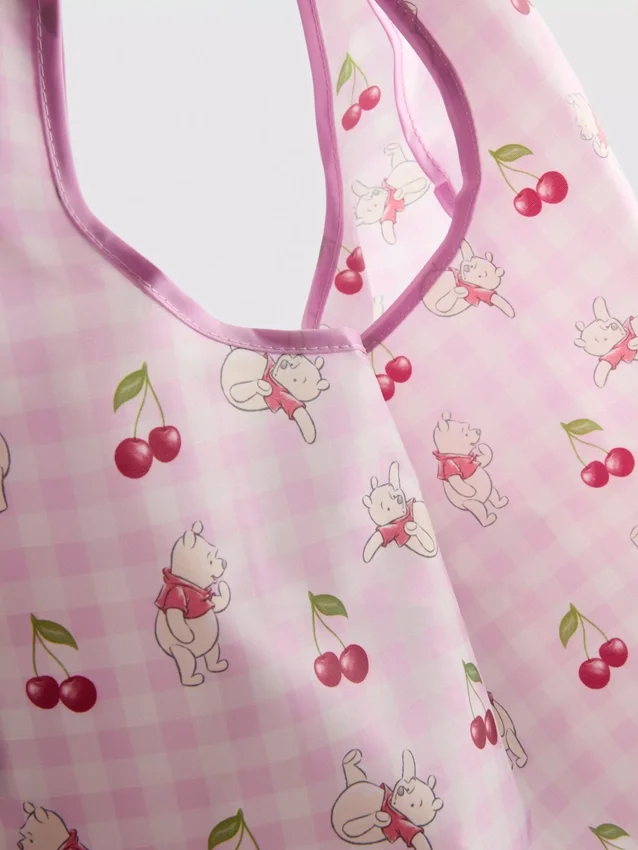 Disneys Winnie the Pooh-tote-taske, der kan foldes sammen