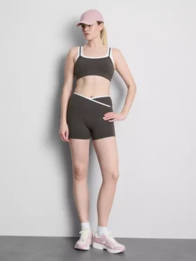 Dobbeltlags aktiv crop top