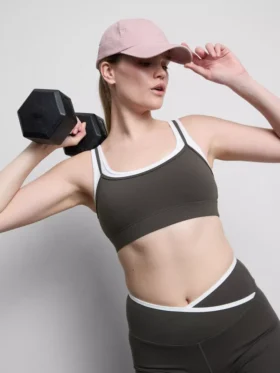 Dobbeltlags aktiv crop top
