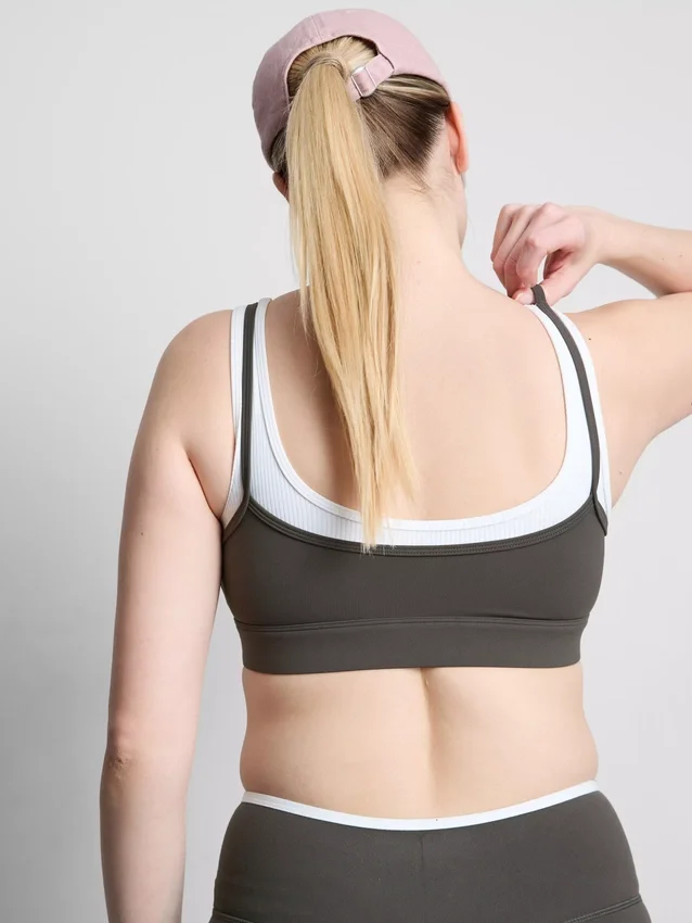 Dobbeltlags aktiv crop top