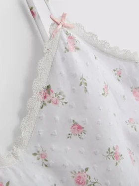 Dobby-pyjamasser-cami i bomuld med blomsterprint