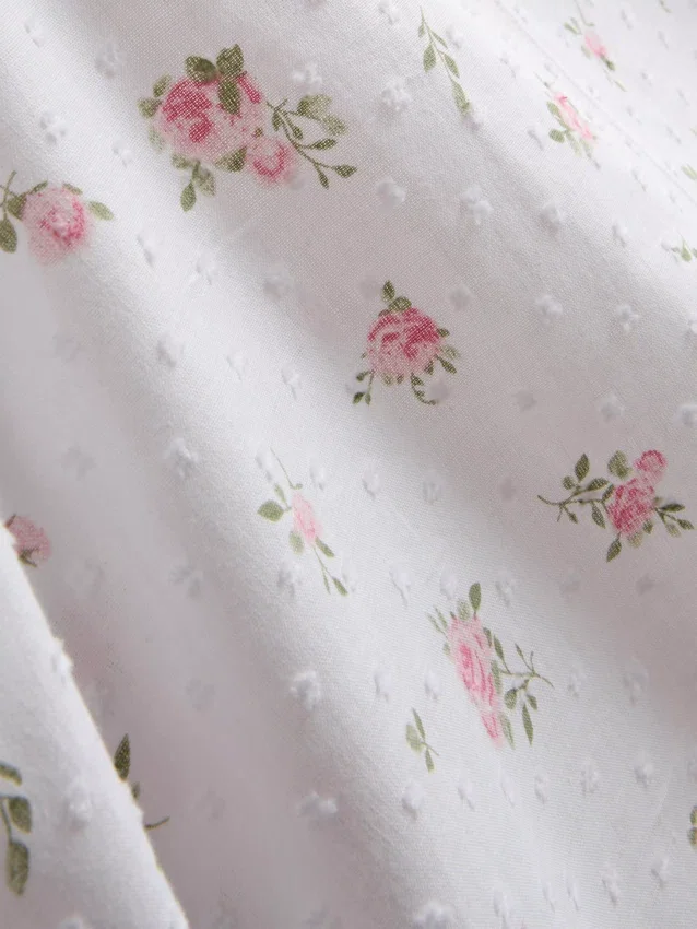 Dobby-pyjamasser-cami i bomuld med blomsterprint