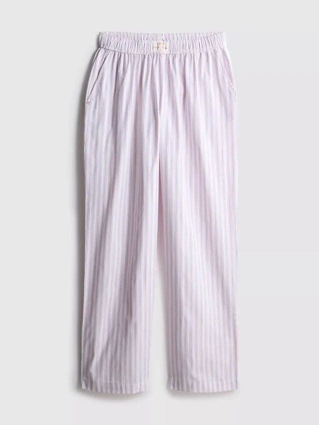 Elsker at slappe af i disse stribede pyjamasbukser med lige ben