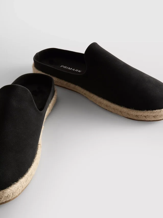 Espadrille-mules, der glider let på