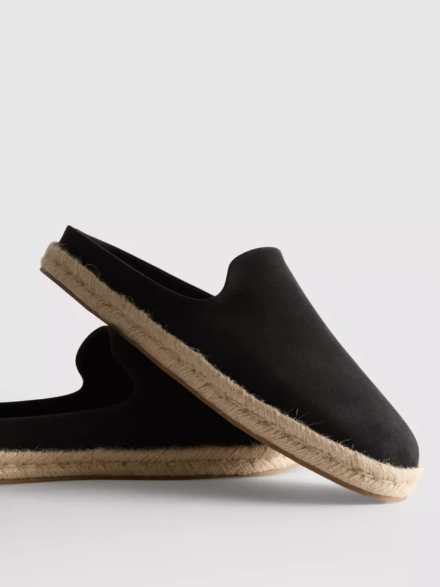Espadrille-mules, der glider let på
