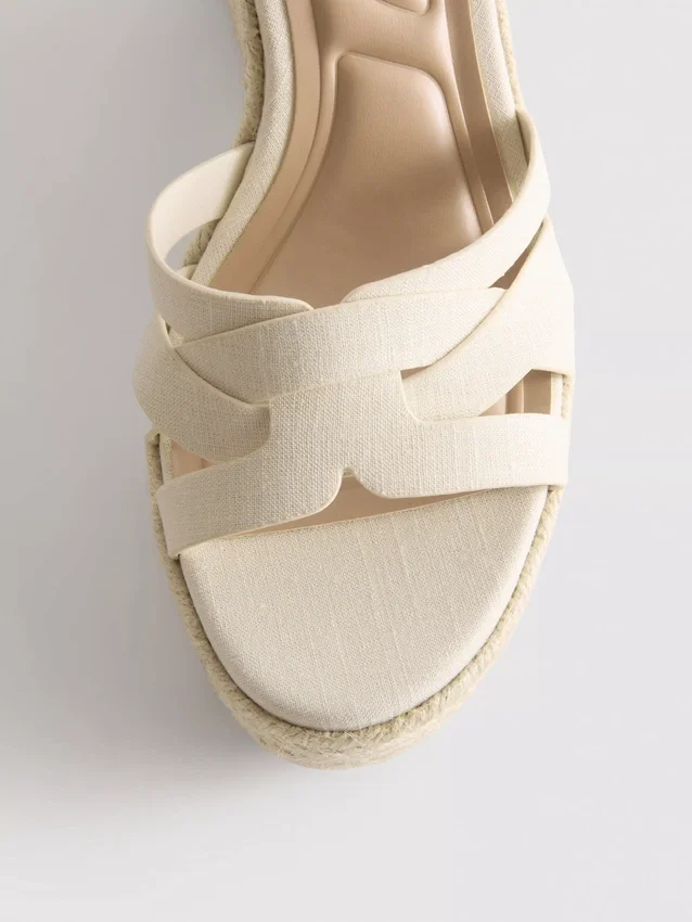 Espadrille-sandaler med kilehæl