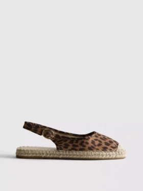 Espadrille-sandaler med spænde bagpå