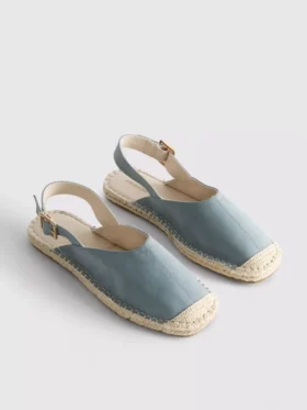 Espadrille-sandaler med spænde bagpå