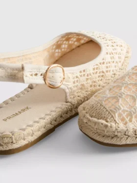 Espadrille-sandaler med spænde bagpå