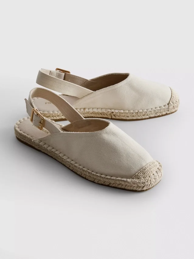 Espadrille-sandaler med spænde bagpå