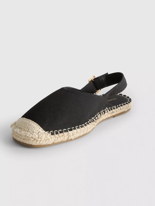 Espadrille-sandaler med spænde bagpå