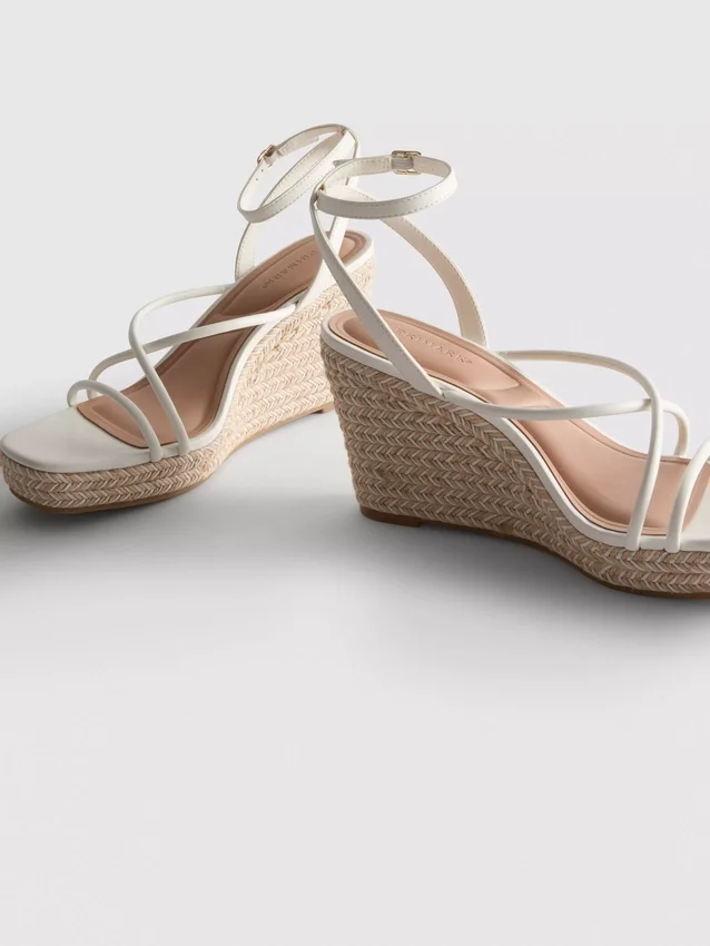 Espadriller med remme og kilehæl