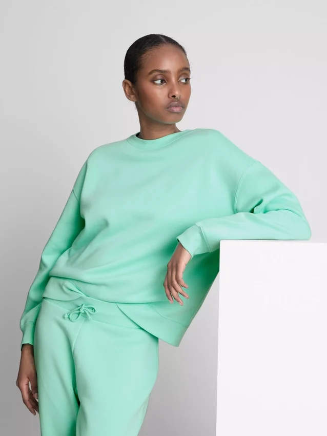 Essential Active-sweatshirt