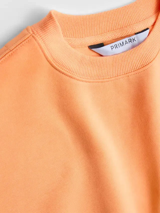 Essential Active-sweatshirt