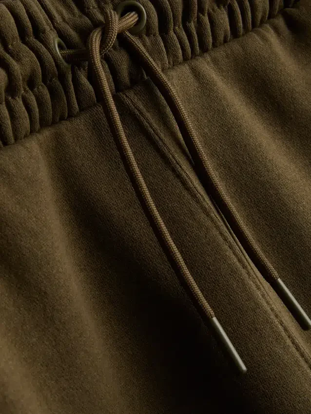 Essential joggingbukser med manchetter og snøre