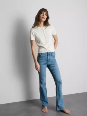Flared jeans i bomuldsdenim med mellemhøj talje