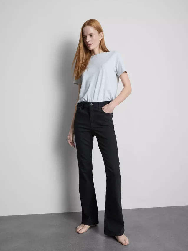 Flared jeans i bomuldsdenim med mellemhøj talje