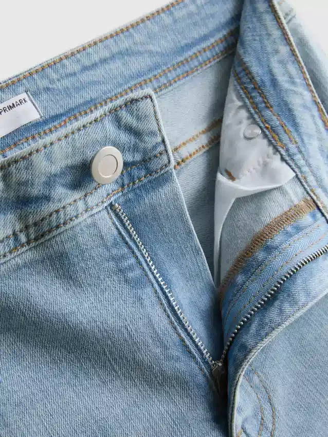 Flared jeans i bomuldsdenim med mellemhøj talje