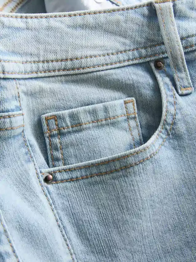 Flared jeans i bomuldsdenim med mellemhøj talje