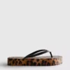 Flatform-klipklapper med leopardmønster