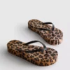 Flatform-klipklapper med leopardmønster
