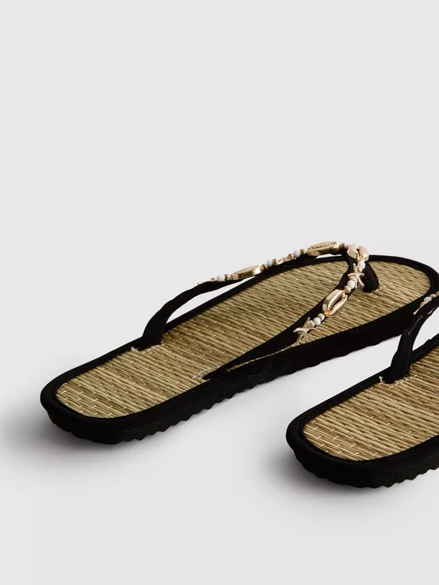 Flip-flops med havgræs-effekt